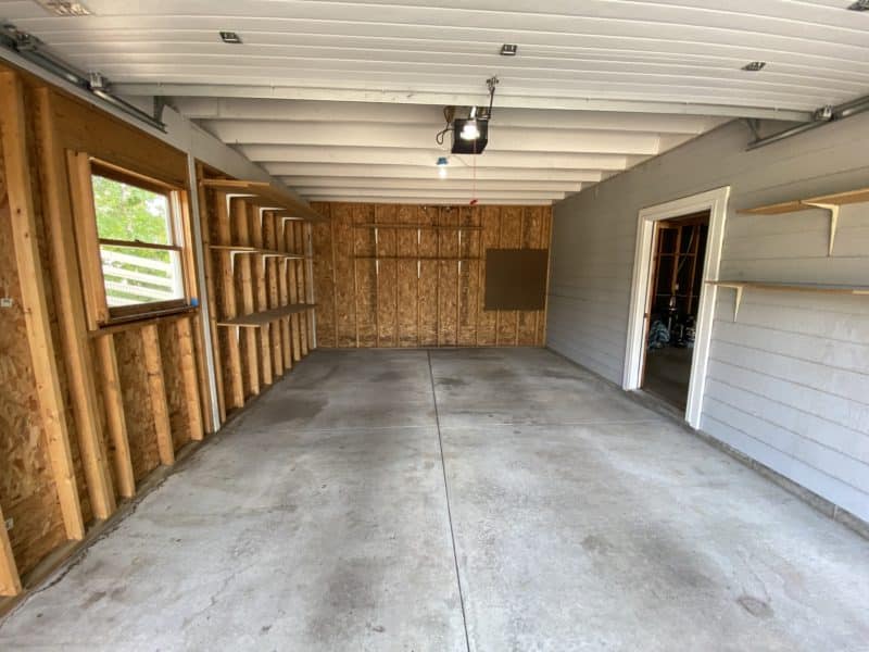 Empty Garage Space v2